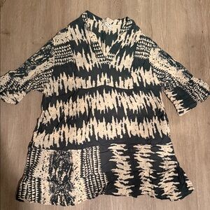 Elegant Black and Cream Women's Tunic